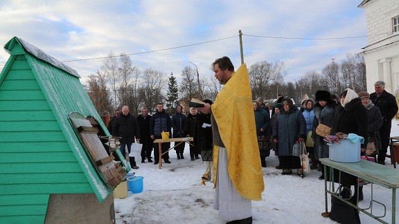 Белая Колпь Церковь